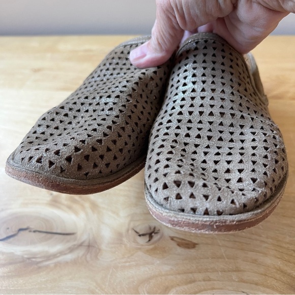 TRASK ALI PERFORATED SLIP ON LOAFERS SHOES WOMENS 8M PEWTER LEATHER UPPER… - Picture 5 of 10